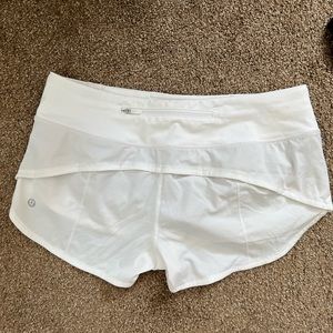 Lululemon speed short 2.5” size 6
